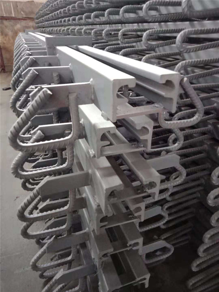 1616834968475043.jpg 720696776108002827.jpg