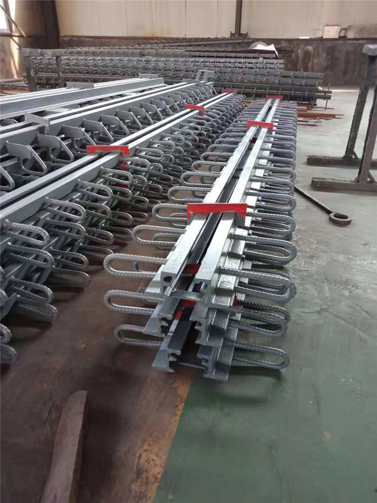 1618474821605055.jpg 542198914774019312.jpg