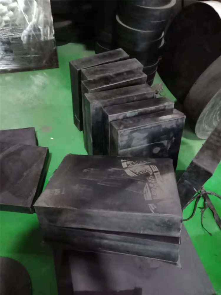 1618966994363664.jpg 94223395903732901.jpg